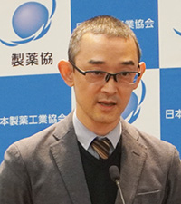 Department of Infectious Diseases, National Cancer Center Hospital East, and Department of Hematopoietic Stem Cell Transplantation, National Cancer Center Hospital Central